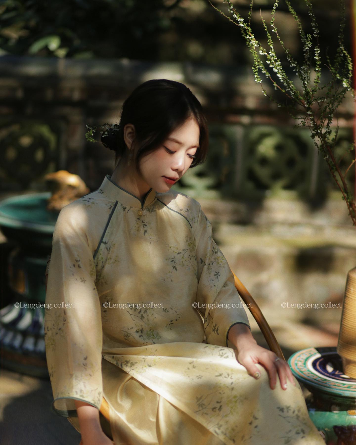 Áo dài Hoàng Tường Thuỵ. 