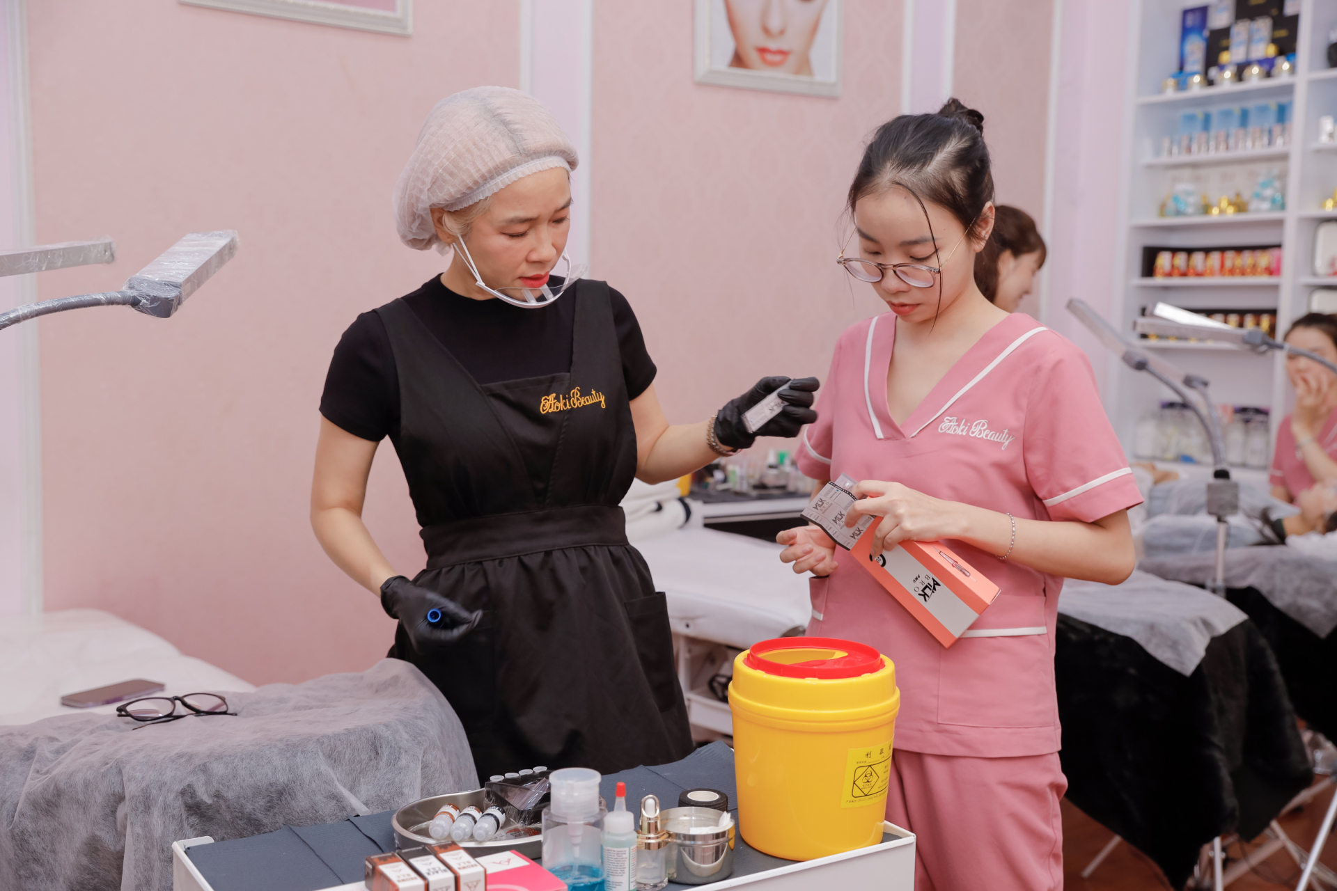 Biểu ngữ có chiều rộng đầy đủ